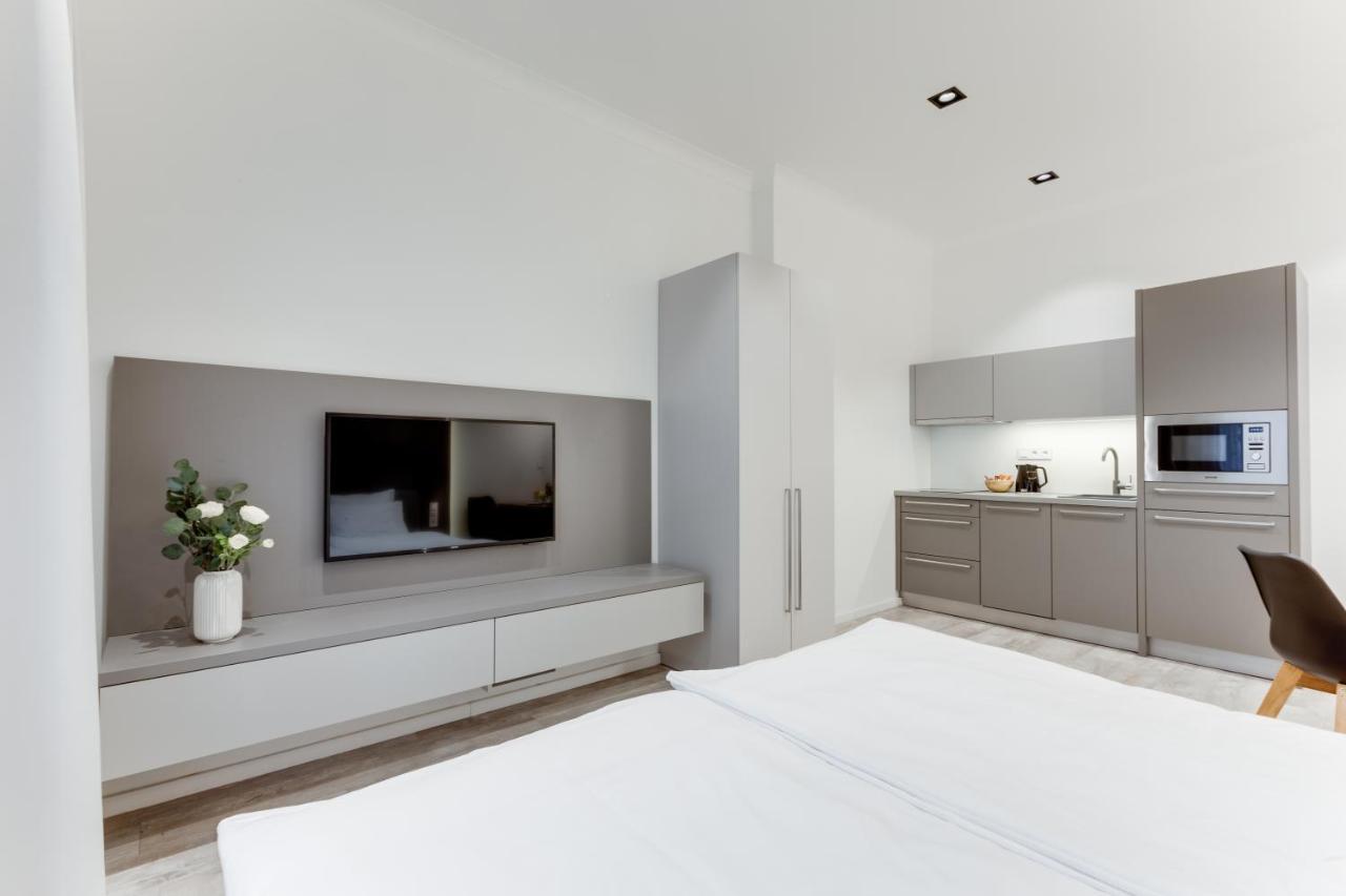 Lampi Aparthotel Прага Екстериор снимка