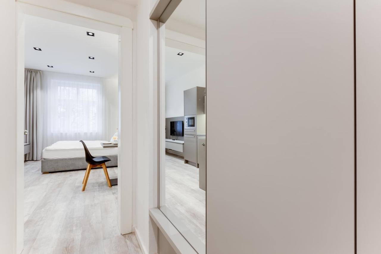 Lampi Aparthotel Прага Екстериор снимка